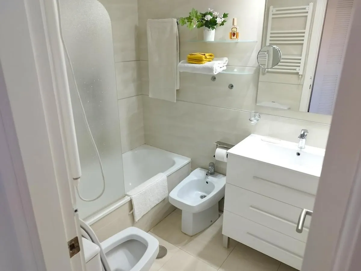 Evans Realty Ak Urb Oasis & Golf & Terraza & Piscina Málaga 0*,  Spanien